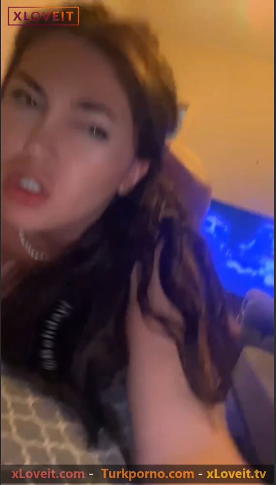 Sert Porno Alina Keskin sakso çekip inleyerek verdi